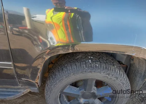 2007 Chevrolet Suburban 1500 Ltz from USA, damaged, VIN 1GNFK16337J192165